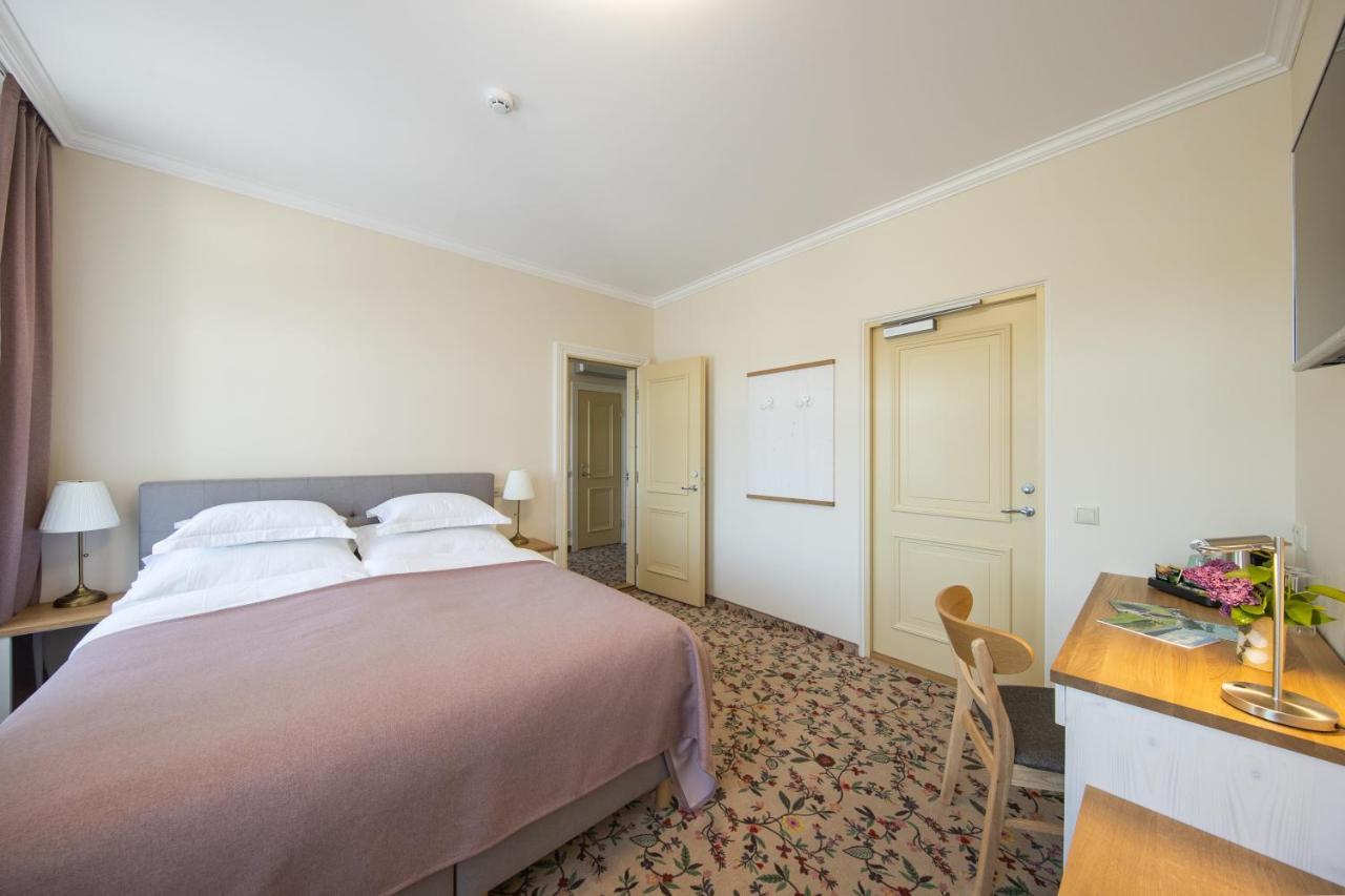 Aasa Kuelalistemaja Hotel Viljandi  Bagian luar foto