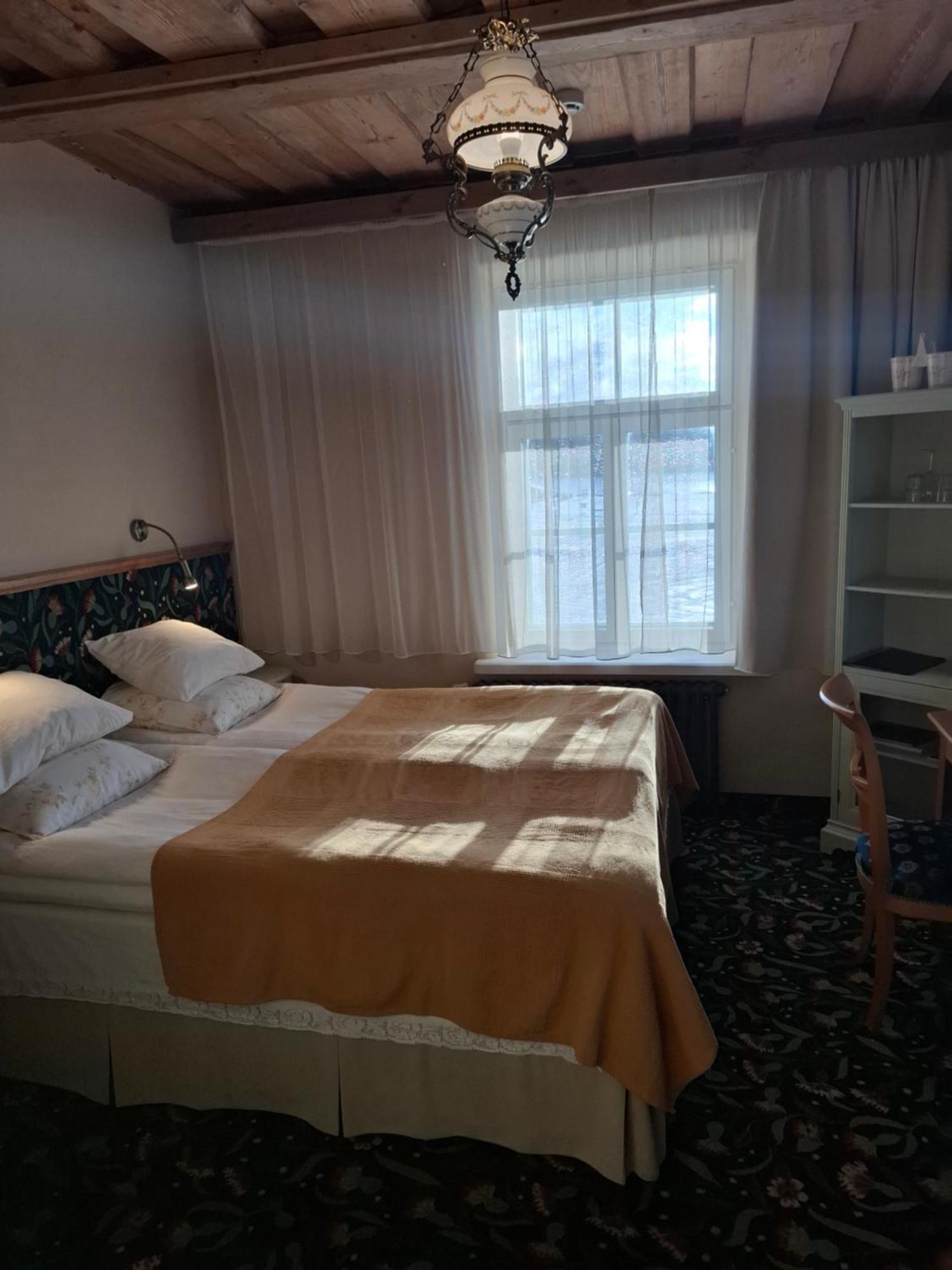 Aasa Kuelalistemaja Hotel Viljandi  Bagian luar foto