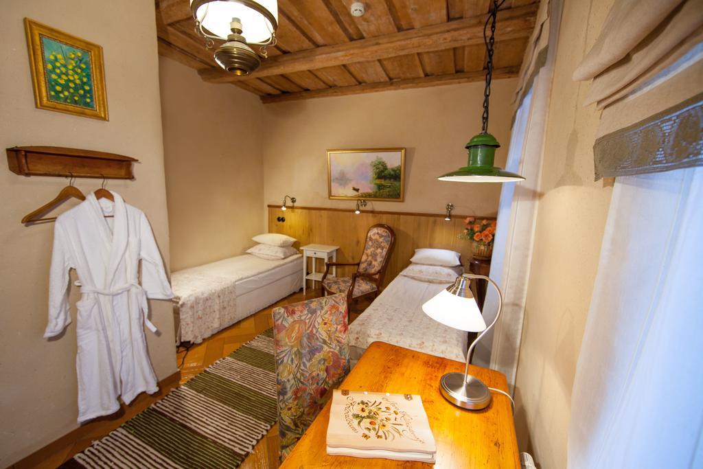 Aasa Kuelalistemaja Hotel Viljandi  Ruang foto
