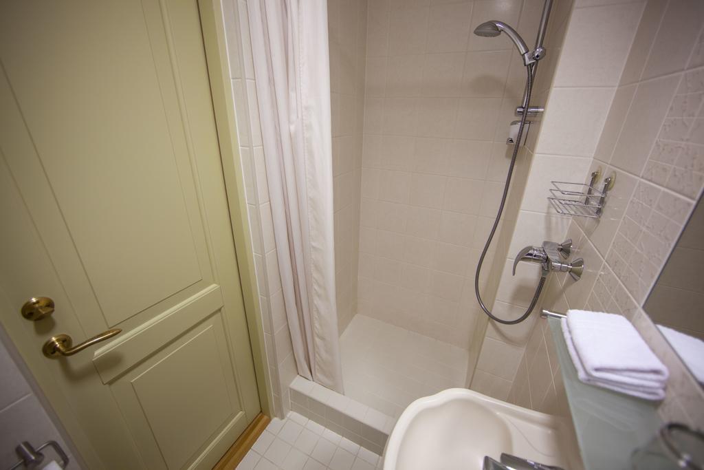 Aasa Kuelalistemaja Hotel Viljandi  Ruang foto