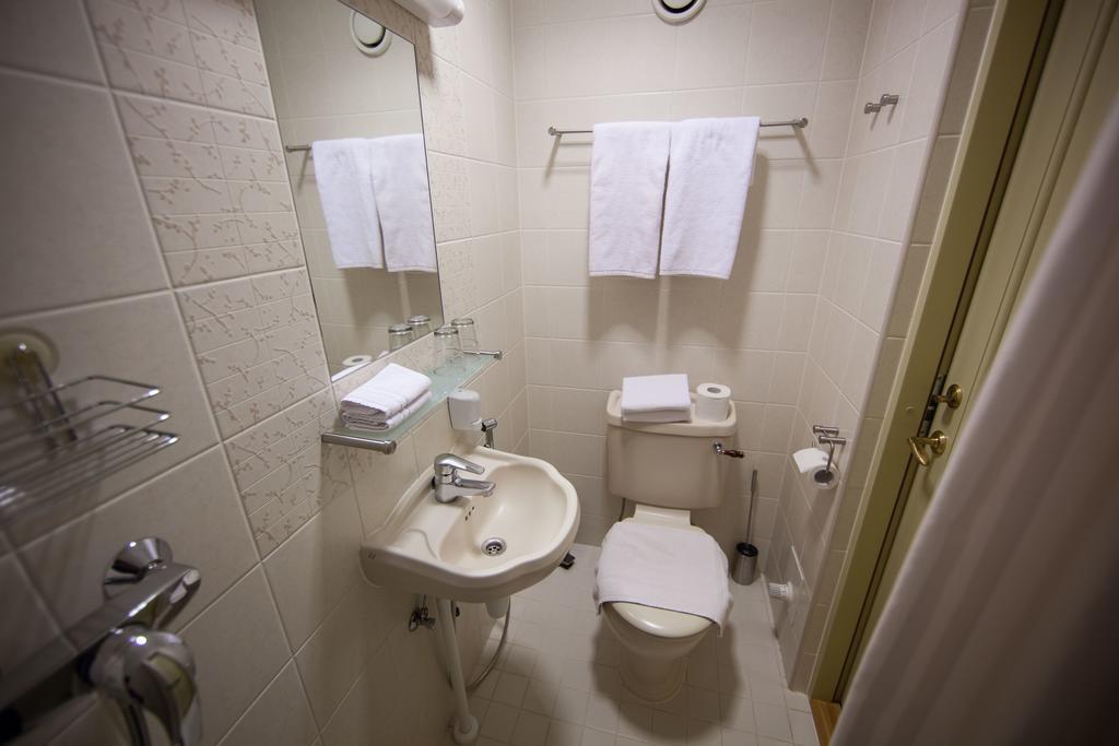 Aasa Kuelalistemaja Hotel Viljandi  Ruang foto